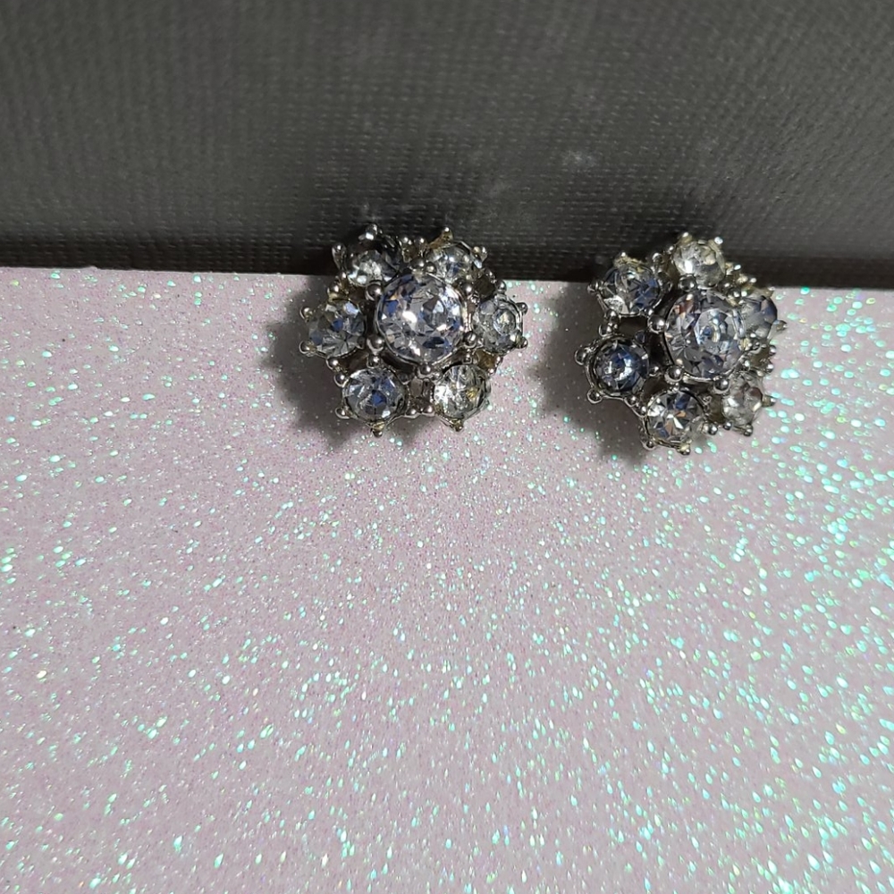 Bogoff Vintage Screw Back Earrings Clip Clear Crystals Rhinestones Faux Diamonds - Picture 11 of 13
